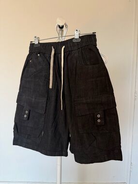 Men's Black Cargo Drawstring Shorts - Classic Casual
